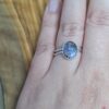 Ring Trilogie mit einem leuchtenden Boulder Opal - Image 2