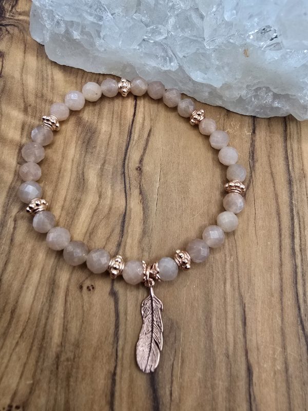 Entzückende Sonnenstein Armkette mit rosé Gold